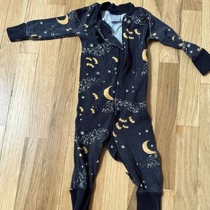 Hanna Anderson halloween spooky bats one piece zipper